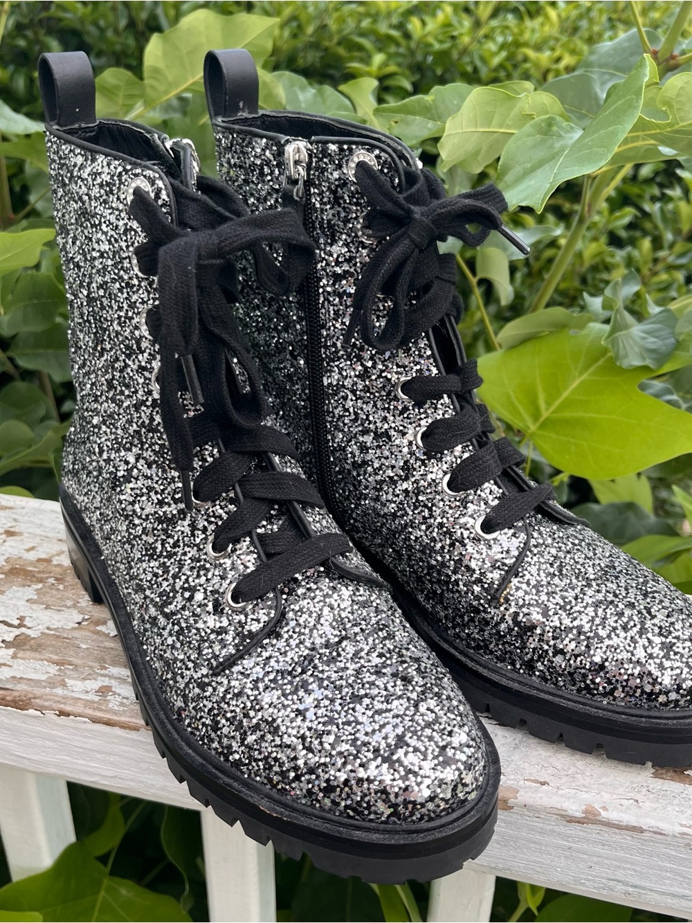 Kate Spade New York Jemma Combat Boots Silver Black Sparkle Size 6.5 Womens